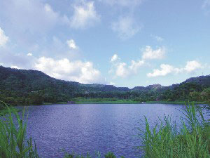 東源湖(哭泣湖)