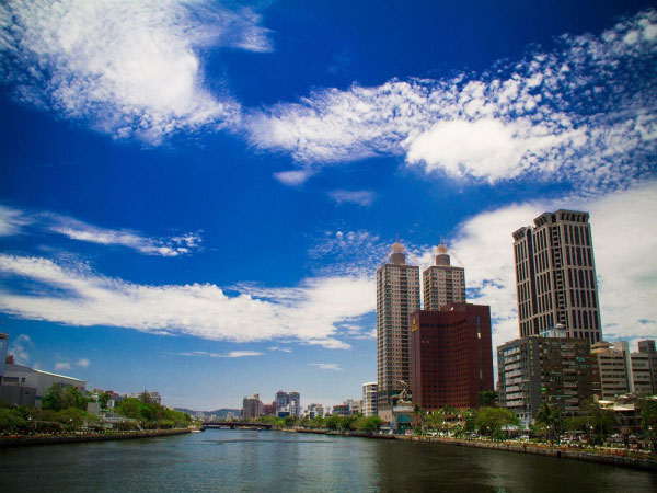 高雄國賓飯店系列餐券-i RIVER 愛河牛排海鮮自助餐廳平日自助午餐券-高雄國賓大飯店-i River愛河牛排海鮮自助餐廳
