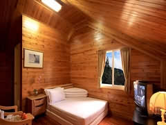 拉拉山-桃山渡假農場