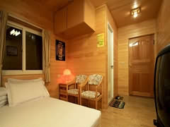 拉拉山-桃山渡假農場