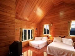 拉拉山-桃山渡假農場